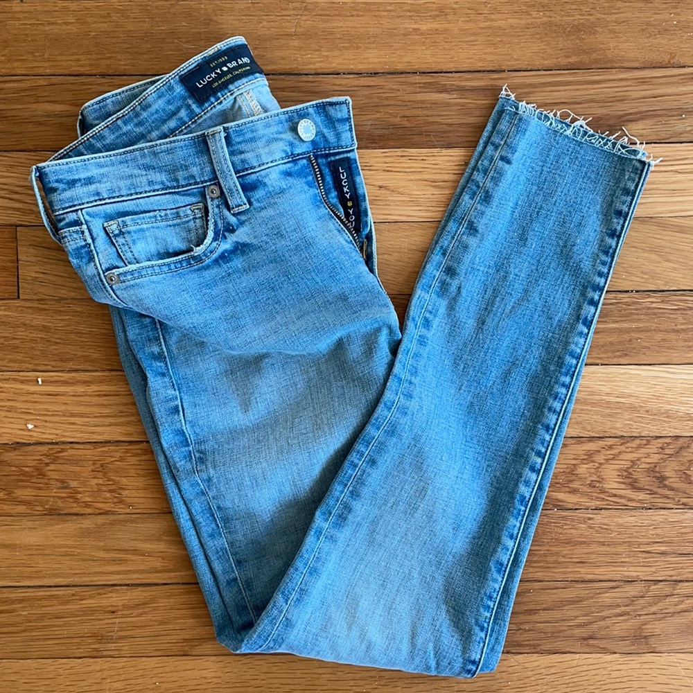 NWOT. Size 2 Lucky Brand Ava Skinny Jeans